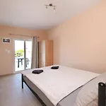 Happy Days Und Studio/penthouse יאליסוס