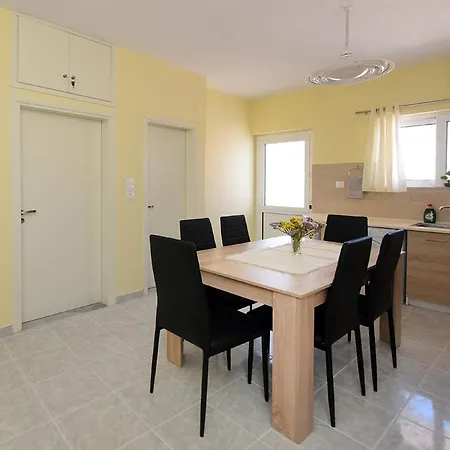 Happy Days Und Studio/penthouse Apartamento Ialisos