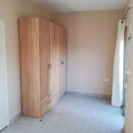 Happy Days Und Studio/penthouse Ialysos (Rhodes)