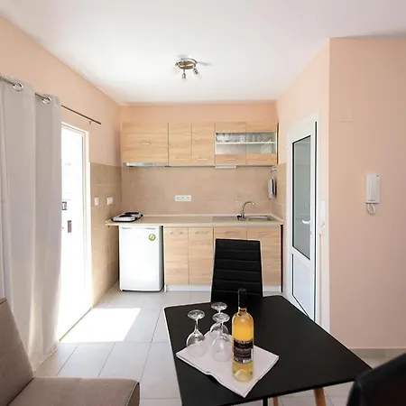 Happy Days Und Studio/penthouse *