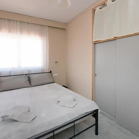 Happy Days Und Studio/penthouse * Ialysos (Rhodes)