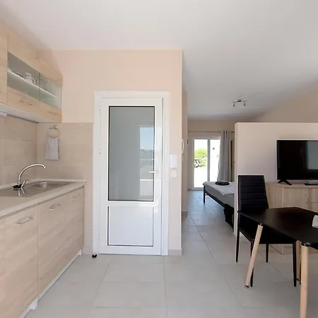 Happy Days Und Studio/penthouse * Ialysos (Rhodes)