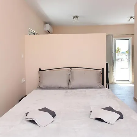 Happy Days Und Studio/penthouse *