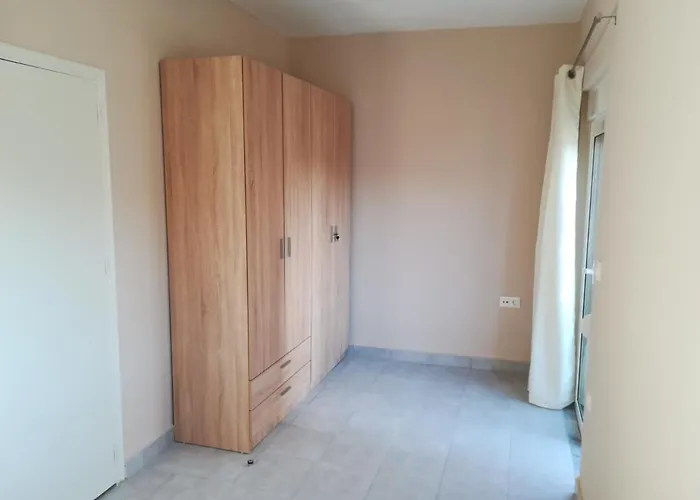 Happy Days Und Studio/penthouse Ialysos (Rhodes)