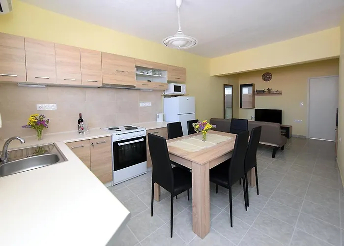 Happy Days Und Studio/penthouse Appartement