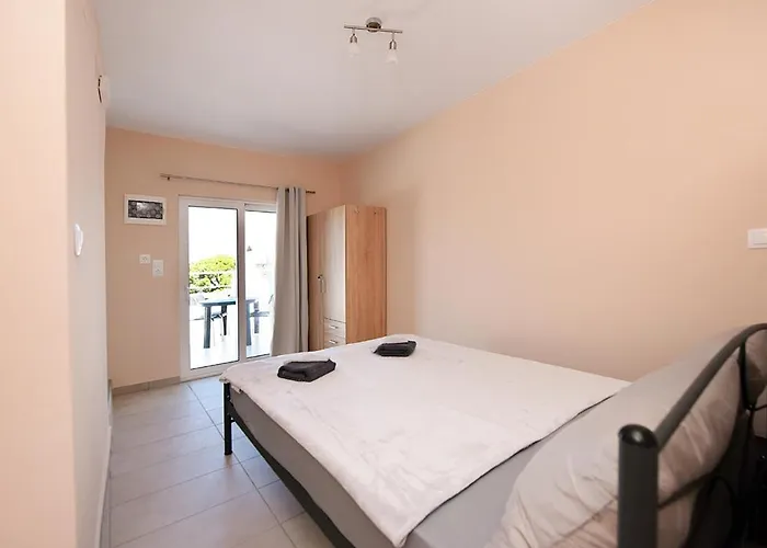 Happy Days Und Studio/penthouse Ialysos (Rhodes)