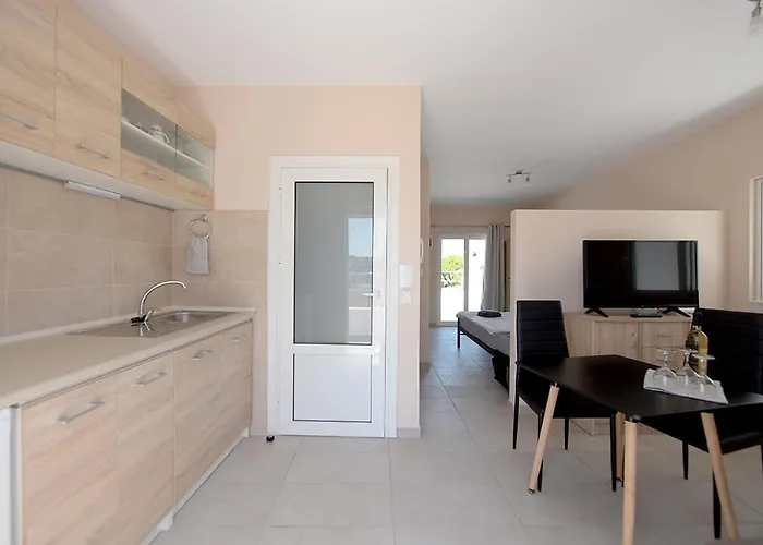 Happy Days Und Studio/penthouse * Ialysos (Rhodes)